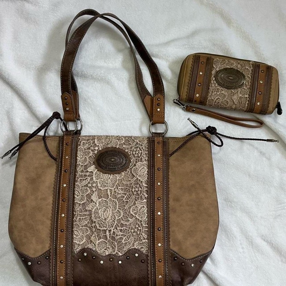 Justin Boots Brown and Tan Women's Shoulder Bag
